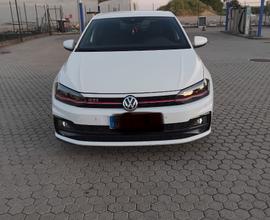 VOLKSWAGEN Polo 6ª serie - 2020