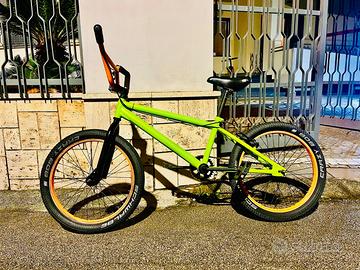 Bicicletta Bmx