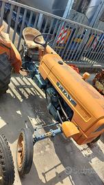 TRATTORE FIAT 215 RICAMBI