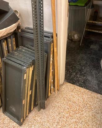 Scaffali usati per casa o box