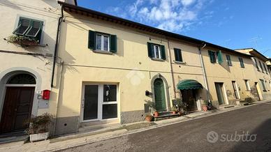3 LOCALI A FUCECCHIO