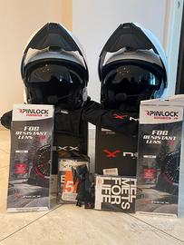 Coppia di caschi Nexx Helmets + interfoni Midland