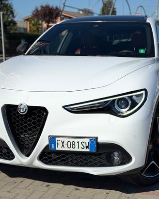Alfa Romeo Stelvio 2.2 Turbodiesel 210 CV AT8 Q4 V