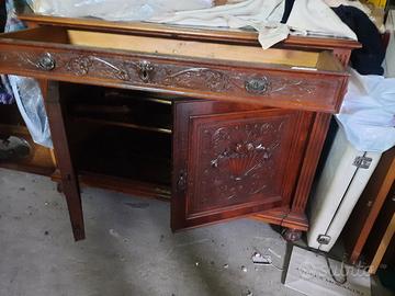 credenza con alzata