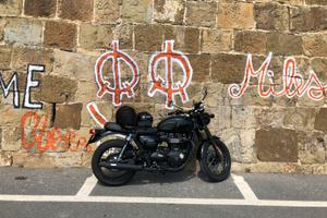 Triumph Bonneville T100 Black 2018 – Vance & Hines