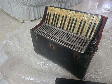 Fisarmonica Crucianelli Castelfidardo antica