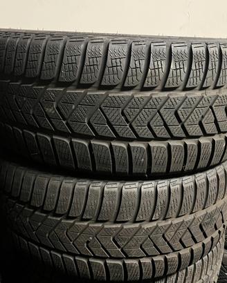 245 40 16 invernali Pirelli