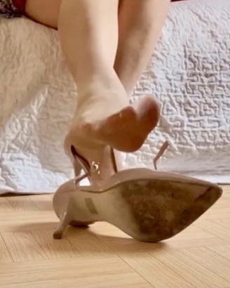 Scarpe décolleté beige con tacco alto