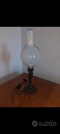 lume in bronzo scuro antico vintage 