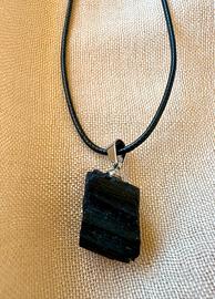 collana argentata tormalina nera portafortuna