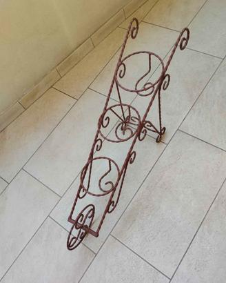 Carrello portavasi in ferro battuto