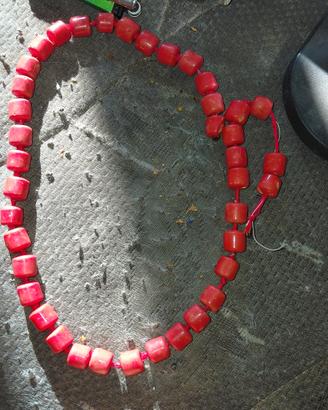 collana di corallo come nuova