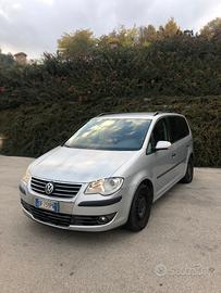 VOLKSWAGEN Touran - 2007