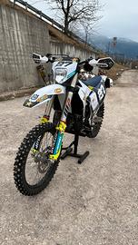 Husqvarna tc 125 targata