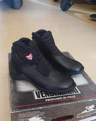 Scarpe motociclistiche 