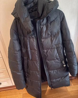 Cappotto piumino nero nuovo