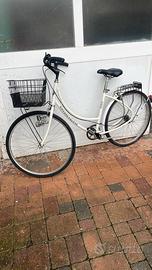 Bicicletta Bianchi modello Olanda