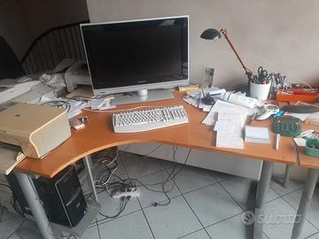 Scrivania Ikea con poltroncina 