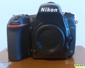 NIKON D750