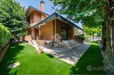 VILLA SINGOLA A CARPI