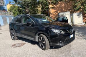 Nissan Qashqai 1.5 dCi N-Connecta Diesel – 2015