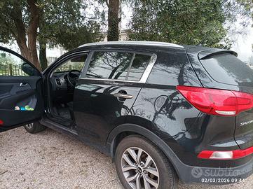 KIA SPORTAGE 1.6 GPL pochissimi KM PARI AL NUOVO!