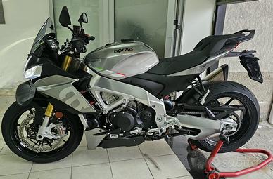 Aprilia Tuono V4 1100