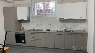 Appartamento arredato con spazio esterno