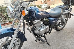 Suzuki Marauder 250