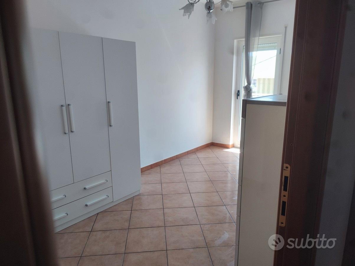 Apartment in Crotone, Farina - Altro