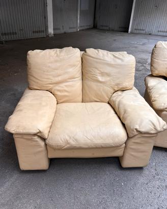 Due poltrone in vera pelle