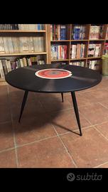 Tavolino a forma disco 45 giri