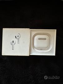 AirPods 4
