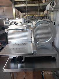 Affettatrice professionale  lama 35 cm
