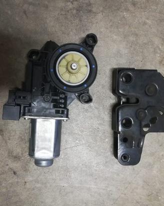 Motorino alzavetro, chiusura portiera VW Polo 2002