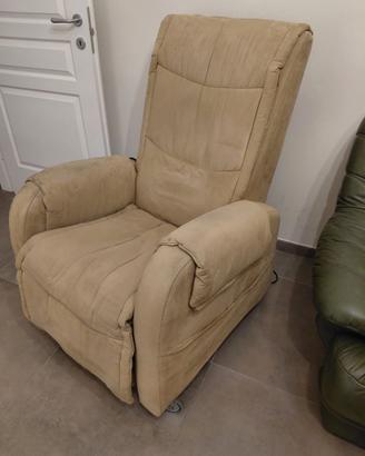 Poltrona Relax Elettrica SALUS con Vibromassaggio