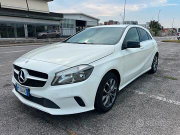 Mercedes-Benz A180 d Sport W176