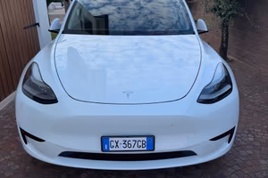 Tesla model Y RWD Long Range