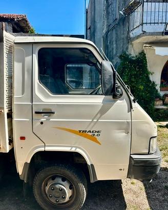 AUTOCARRO NISSAN TRADE - RIBALTABILE TRILATERALE
