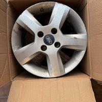 Cerchi ford fiesta 15