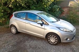 Fiesta  MOTORE ROTTO 