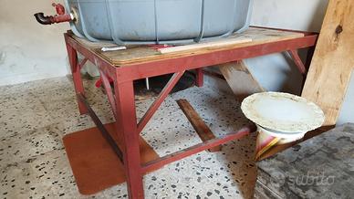 Contenitore olio /acqua 