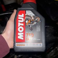 Motul 710