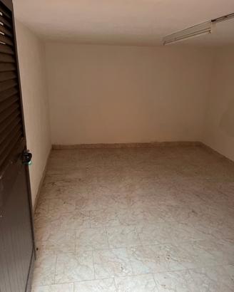 Cantina di circa 18 mq zona margine rosso