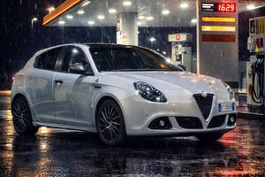 Alfaromeo giulietta quadrifoglio verde