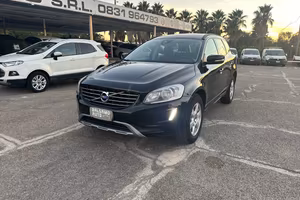 VOLVO XC60 AWD 2.4D Momentum