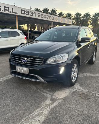 VOLVO XC60 AWD 2.4D Momentum