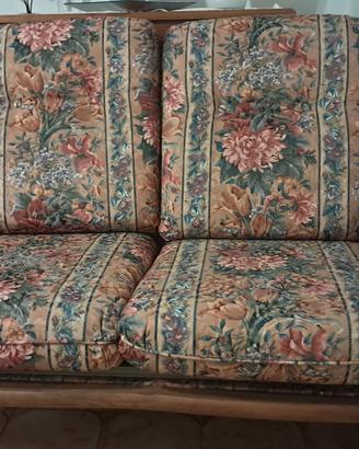 divano due posti misure 128 x 80 altezza 100