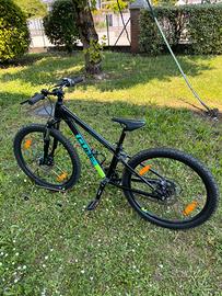 MTB  CUBE ACID 240