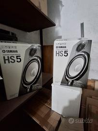 Coppia monitor da studio Yamaha Hs5